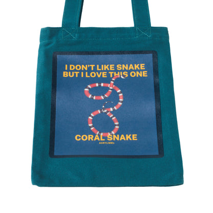 i don't like snake but i love this one coral snake #0012